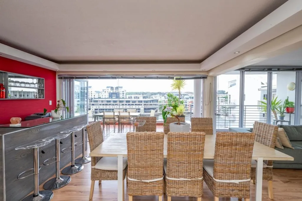 2 Bedroom Apartment / Flat to rent in Tyger Waterfront