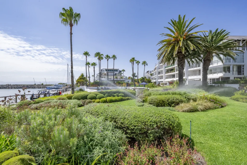 Chic 3-Bedroom Apartment Featuring Unmatched Marine Panoramas