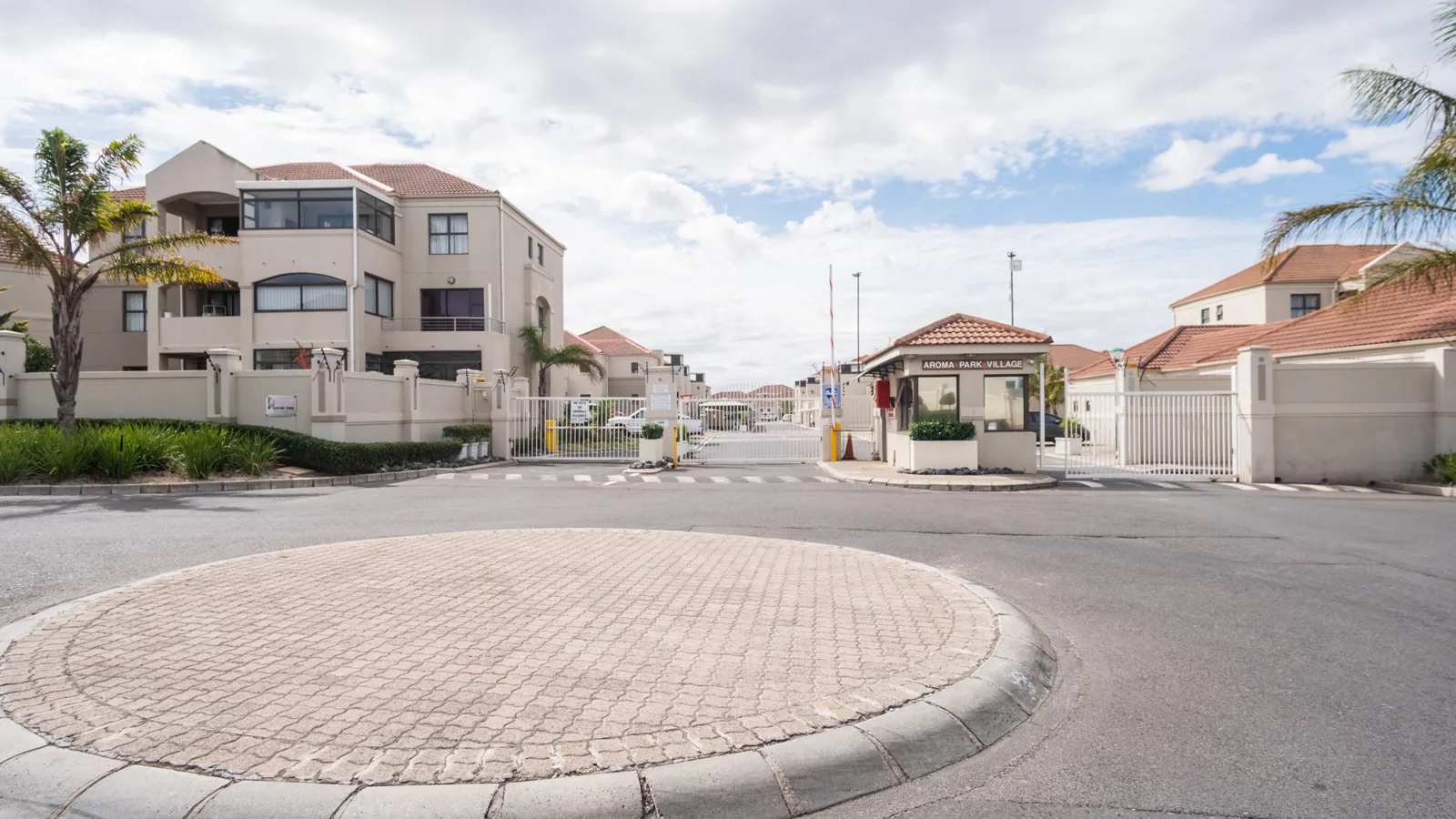 Spacious 3 bedroom apartment in Aroma Park Village