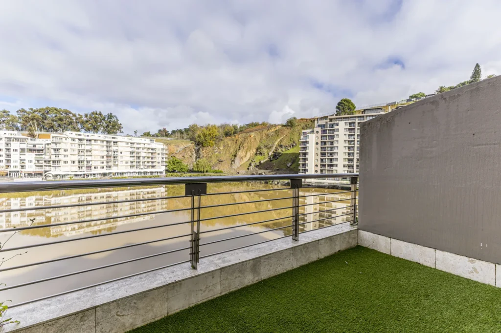 Beautiful 1-bedroom apartment in the sought-after Tyger Waterfront.