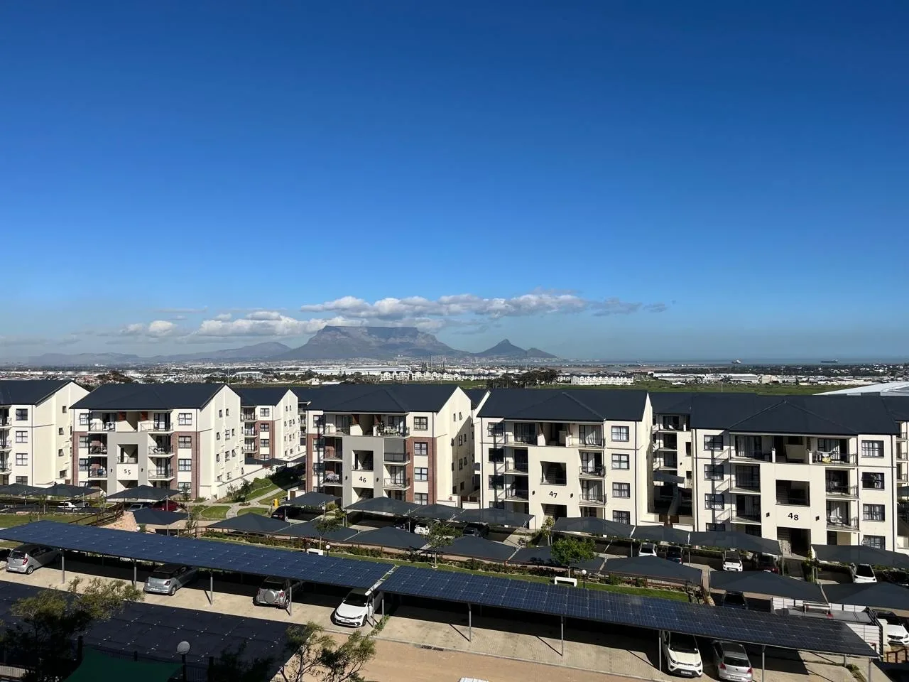 EXECUTIVE 1 Bedroom Apartment in the Luxury De Aan-Zicht Lifestyle Estate
