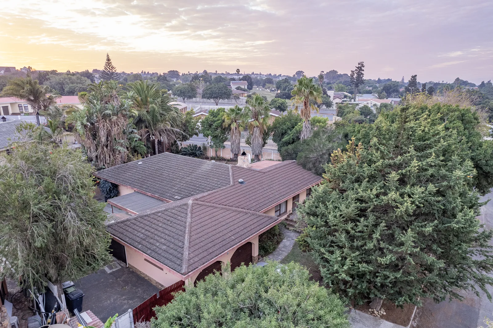 4 bedroom family home for sale in Ridgeworth Bellville