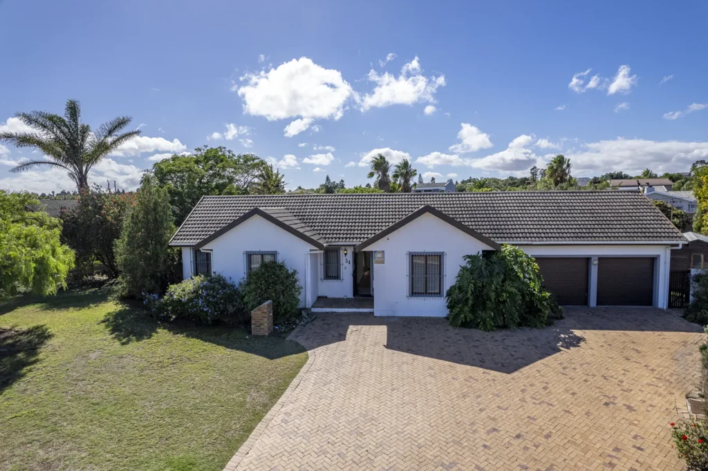 Spacious 3 Bedroom Family House in quiet Cul De Sac