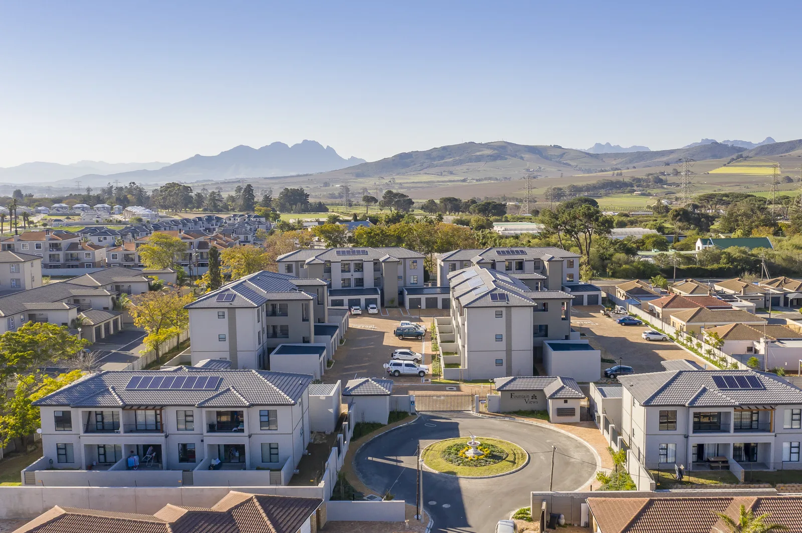 Neat as a pin 2 bedroom apartment in Brackenfell for sale