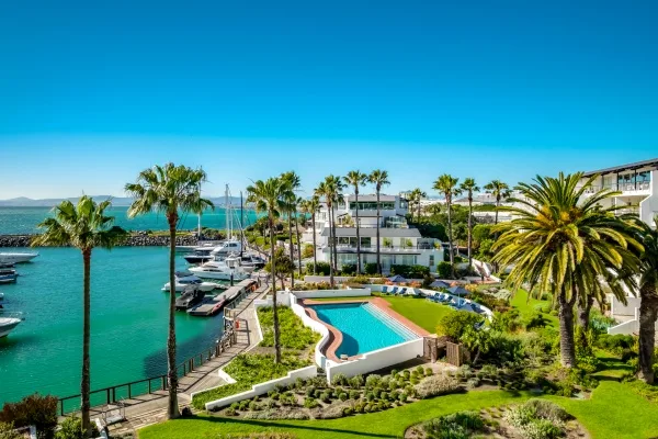 LIFESTYLE, SUNSET AND SEA VIEWS