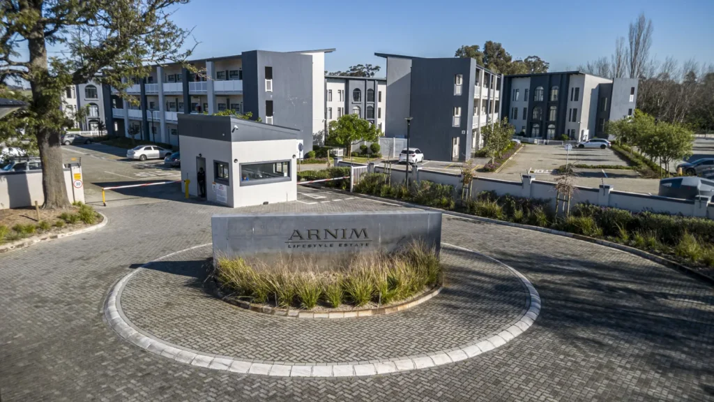 Modern Two Bedroom Apartment in the Sought-After Arnim Apartments