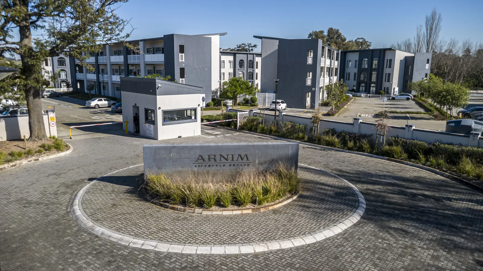 Modern Two Bedroom Apartment in the Sought-After Arnim Apartments