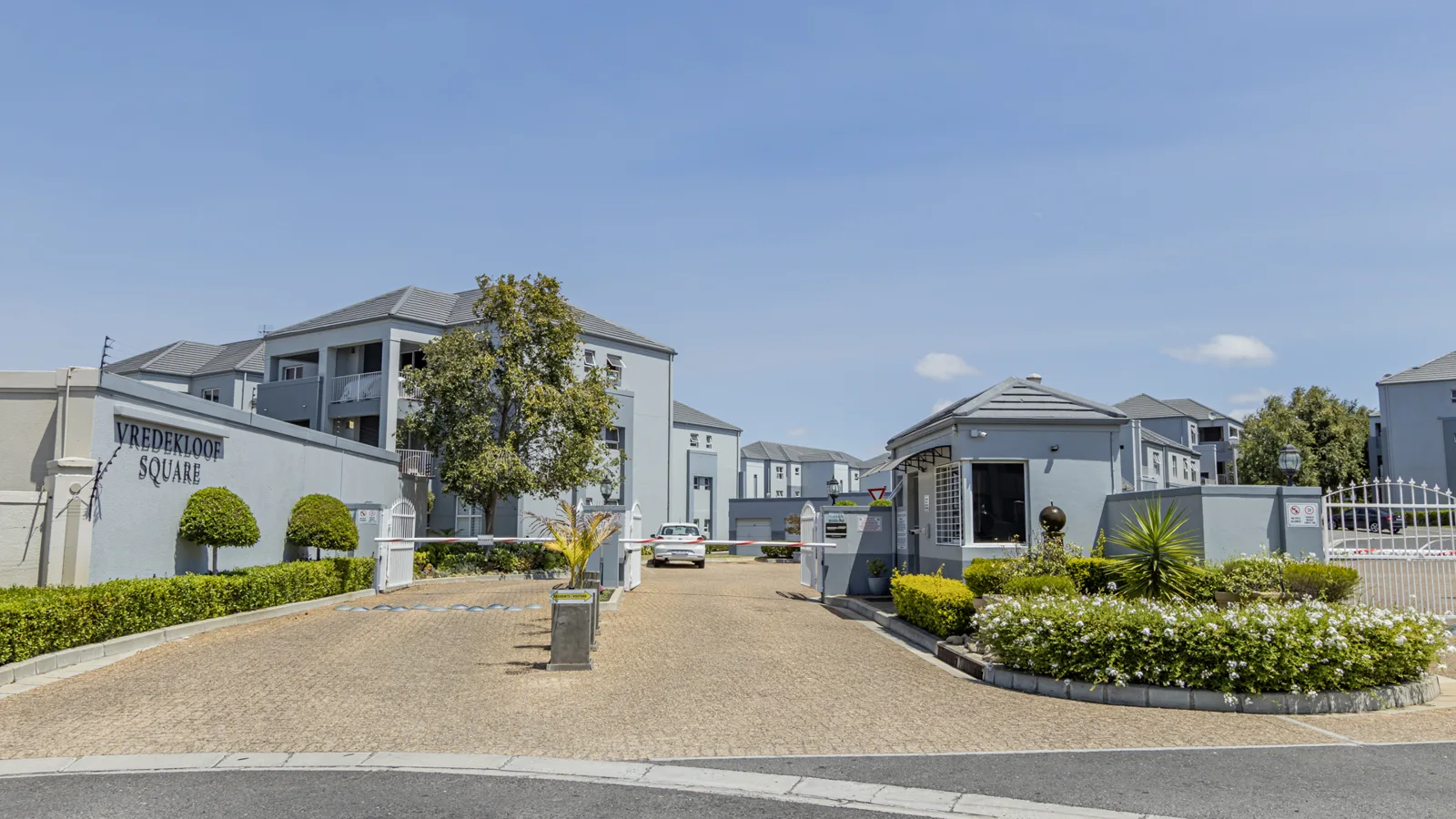SPACIOUS 3 Bedroom Apartment in Security Estate