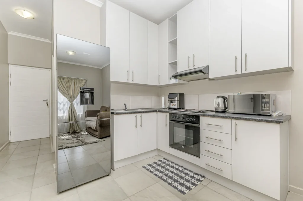 Beautiful 2-Bedroom First-Floor Apartment in Popular Haasendal