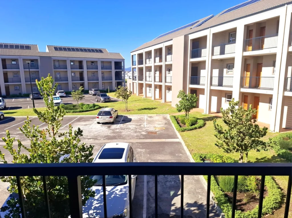 MODERN ,SPACIOUS, 2 BED APARTMENT TO RENT IN UITZICHT KRAAIFONTEIN