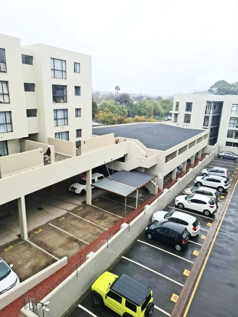 SPACIOUS ONE BEDROOM APARTMENT IN STELLENBOSCH CENTRAL