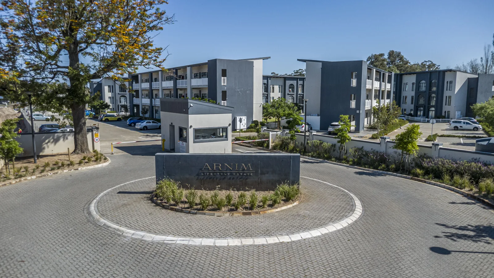 Modern Two Bedroom Apartment in the Sought-After Arnim Apartments